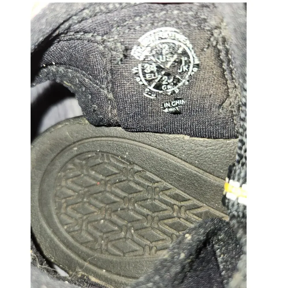 Keen youth size